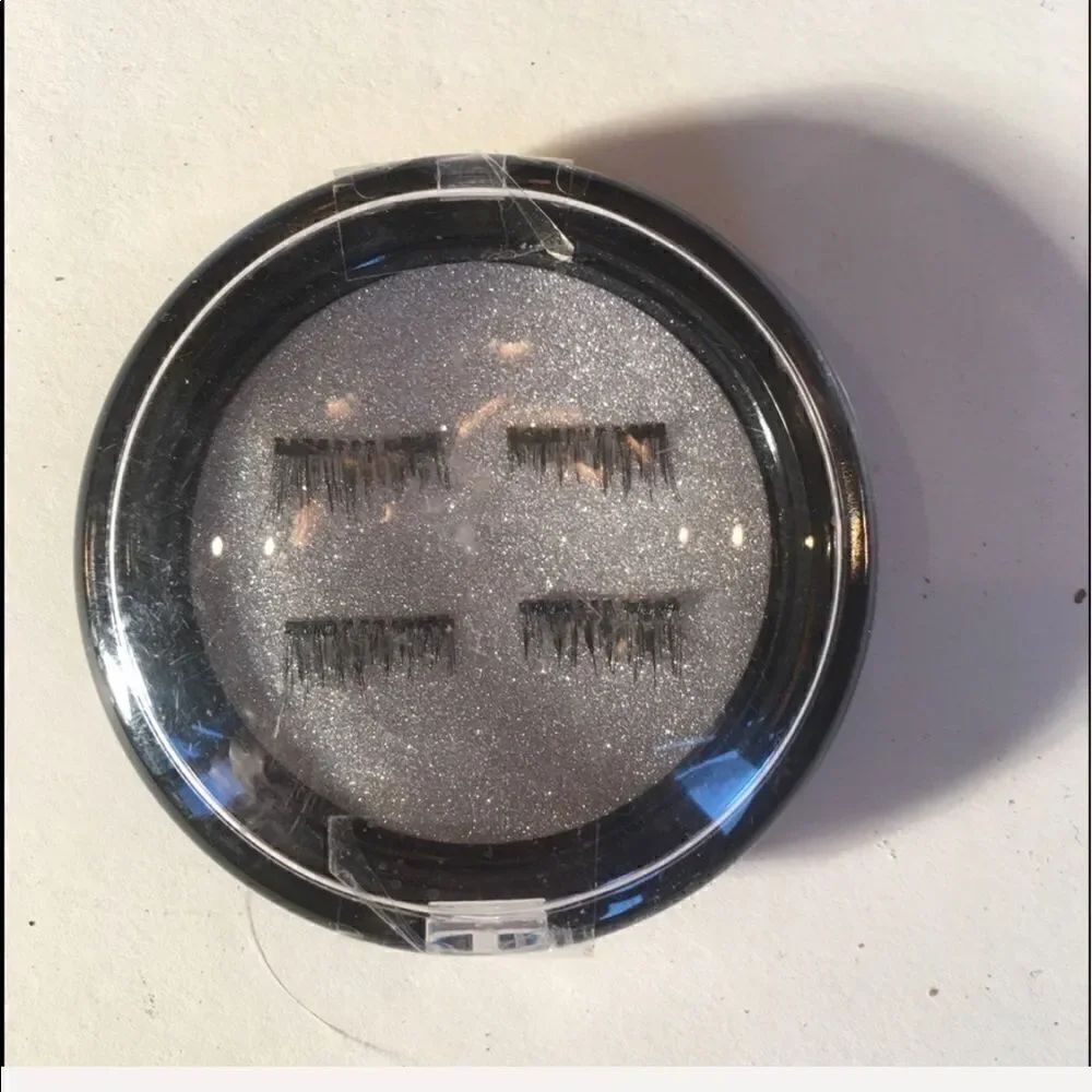 🎃 - MAGNETIC EYELASHES - new & sealed! - Picture 7 of 12
